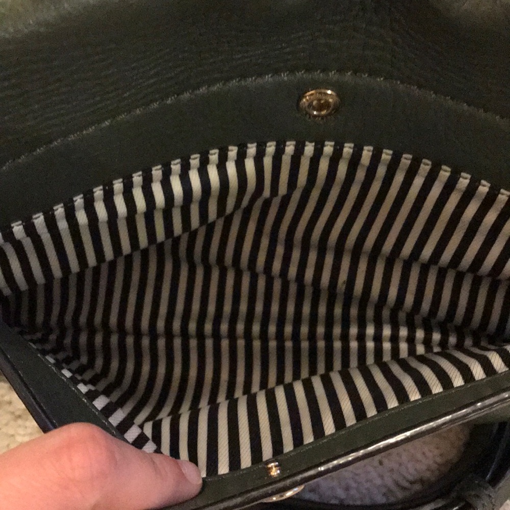 Kate spade crossbody purse ♠️♠️♠️ - Picture 4 of 8
